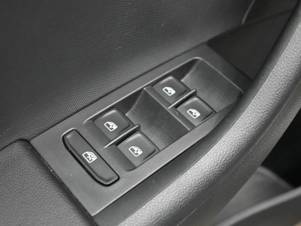 Volkswagen Polo VI с пробегом 2021 года, цена 1 950 000 рублей, 85784 км, лифтбек, Автокод Объявления