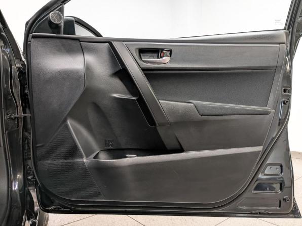 Toyota Corolla XI (E160 E170 E180) Рестайлинг 1 с пробегом 2018 года, цена 1 625 000 рублей, 154000 км, седан, Автокод Объявления