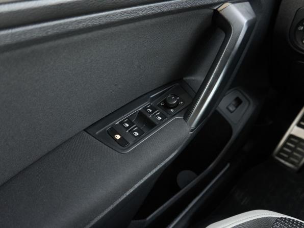 Volkswagen Tiguan II с пробегом 2019 года, цена 2 298 000 рублей, 208330 км, внедорожник, Автокод Объявления