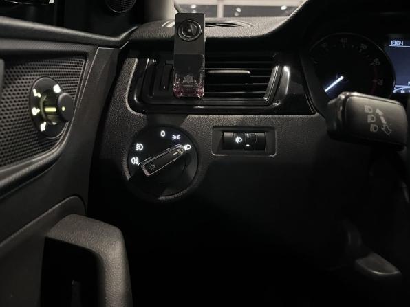 Skoda Rapid I с пробегом 2016 года, цена 1 220 000 рублей, 141964 км, лифтбек, Автокод Объявления
