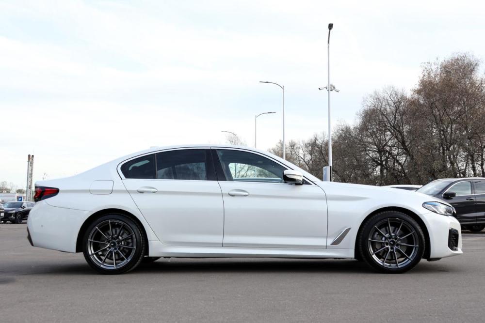 BMW 5 серии VII (G30/G31/G38) Рестайлинг Москва  - изображение 4