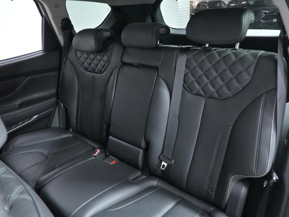 Hyundai Santa Fe IV Рестайлинг с пробегом 2021 года, цена 3 990 000 рублей, 24420 км, внедорожник, Автокод Объявления