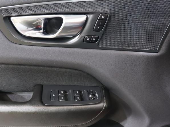 Volvo XC60 II с пробегом 2020 года, цена 3 385 000 рублей, 156138 км, внедорожник, Автокод Объявления