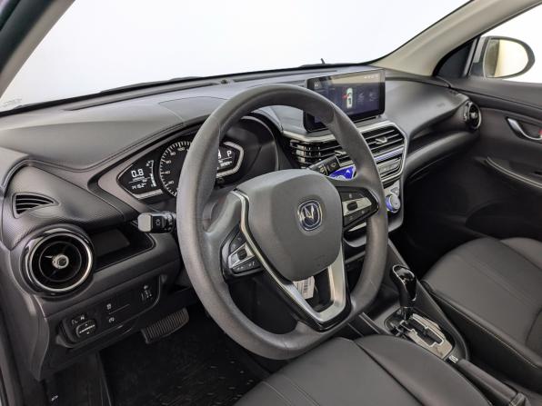 Changan Alsvin с пробегом 2023 года, цена 1 155 000 рублей, 38985 км, седан, Автокод Объявления