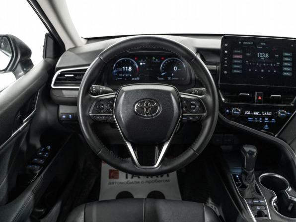 Toyota Camry VIII (XV70) Рестайлинг с пробегом 2021 года, цена 3 298 000 рублей, 50234 км, седан, Автокод Объявления