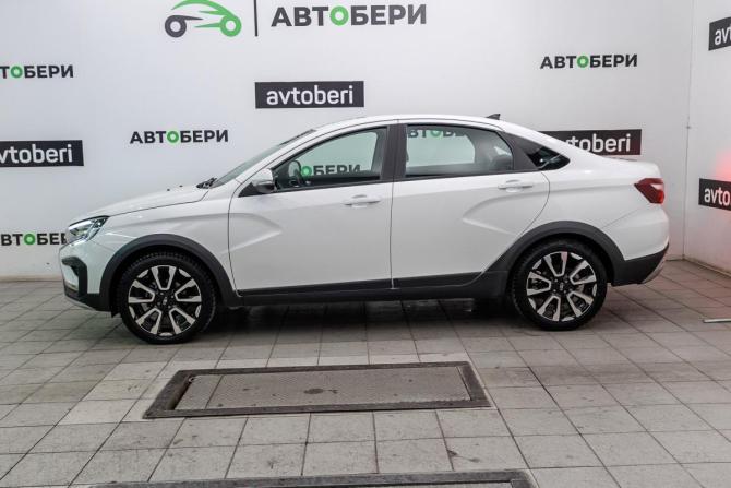 Lada (ВАЗ) Vesta I Рестайлинг (NG) с пробегом 2023 года, цена 1 310 000 рублей, 45000 км, седан, Автокод Объявления