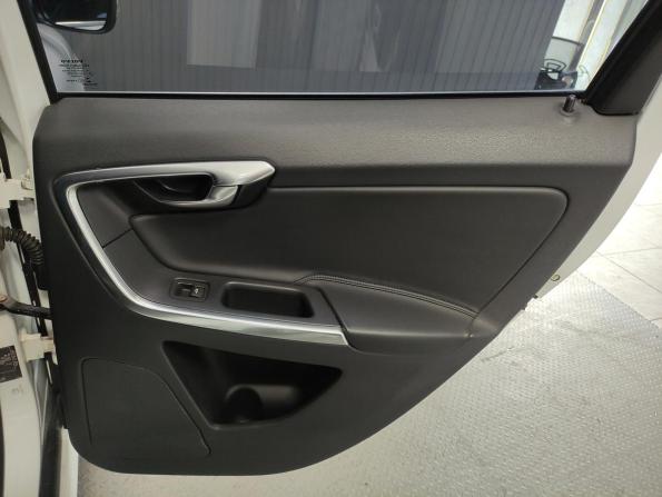 Volvo XC60 I Рестайлинг с пробегом 2015 года, цена 1 780 000 рублей, 287296 км, внедорожник, Автокод Объявления