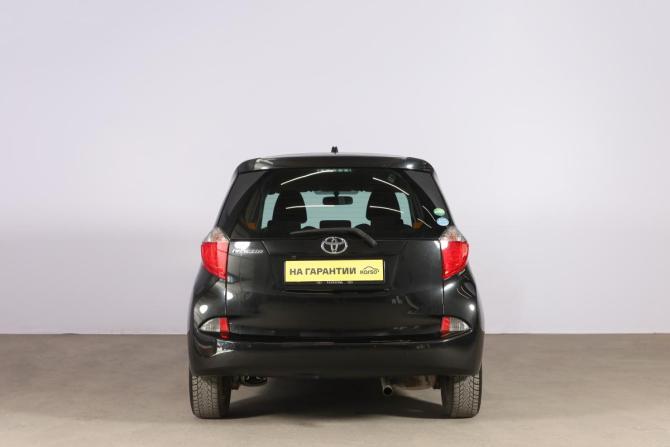 Toyota Ractis II с пробегом 2012 года, цена 1 259 000 рублей, 118321 км, хэтчбек, Автокод Объявления