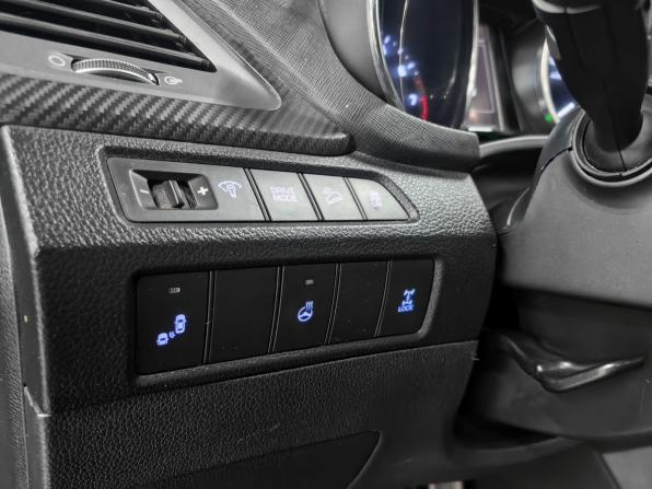 Hyundai Santa Fe III Рестайлинг с пробегом 2016 года, цена 2 402 000 рублей, 204000 км, внедорожник, Автокод Объявления