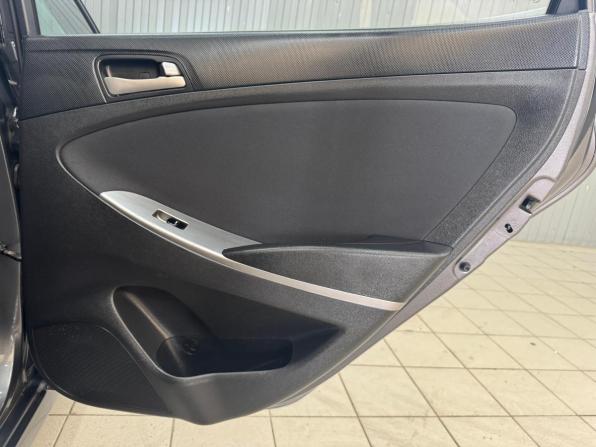 Hyundai Solaris I Рестайлинг с пробегом 2015 года, цена 960 000 рублей, 205492 км, седан, Автокод Объявления