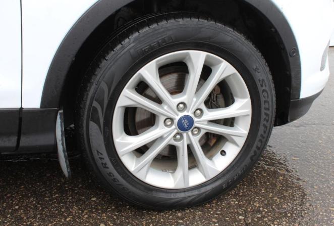 Ford Kuga II Рестайлинг с пробегом 2018 года, цена 1 486 000 рублей, 269424 км, внедорожник, Автокод Объявления