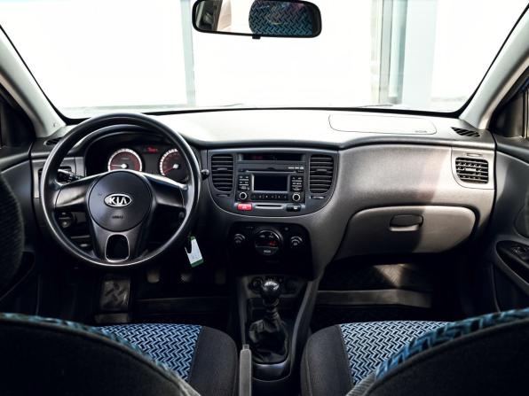 Kia Rio II Рестайлинг с пробегом 2010 года, цена 529 000 рублей, 195601 км, седан, Автокод Объявления