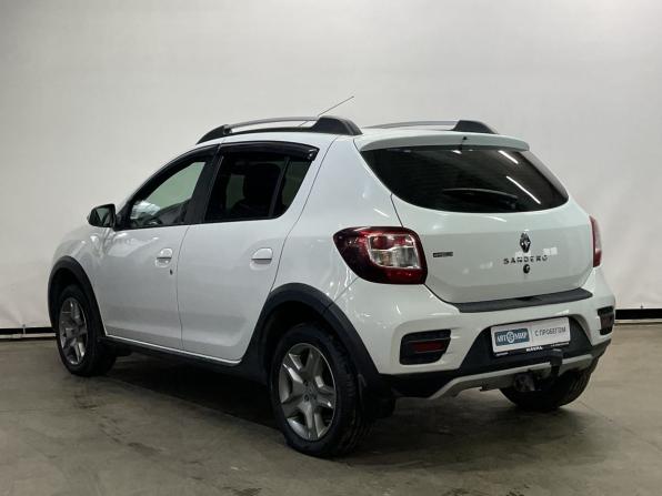 Renault Sandero II Рестайлинг с пробегом 2020 года, цена 1 180 000 рублей, 122620 км, хэтчбек, Автокод Объявления