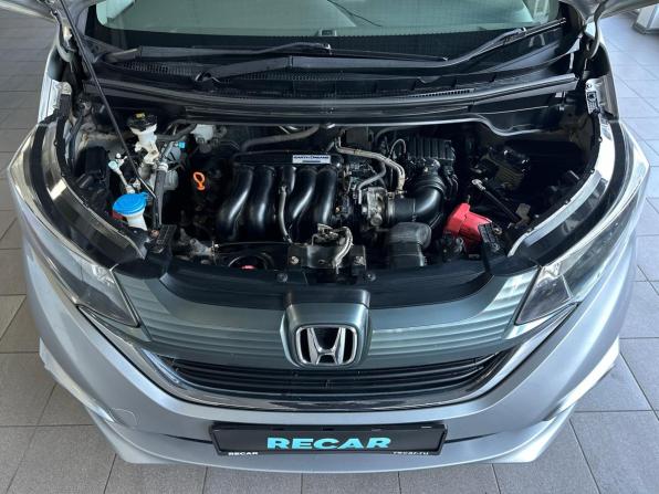 Honda Freed II с пробегом 2017 года, цена 1 460 000 рублей, 117216 км, компактвэн, Автокод Объявления
