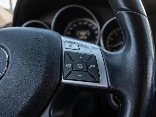 Mercedes-Benz C-Класс III (W204) Рестайлинг с пробегом 2013 года, цена 1 300 000 рублей, 237130 км, седан, Автокод Объявления