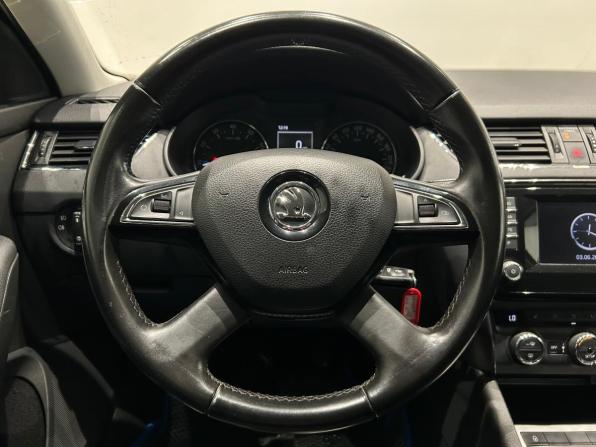 Skoda Octavia III (A7) с пробегом 2014 года, цена 929 000 рублей, 229698 км, лифтбек, Автокод Объявления