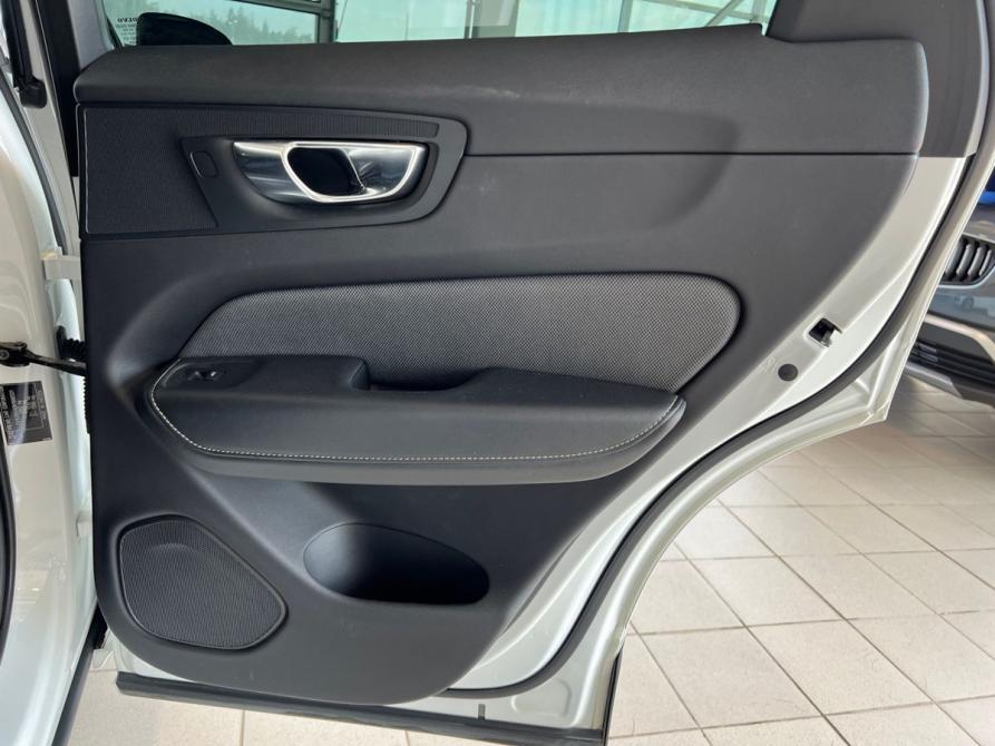 Volvo XC60 II Рестайлинг Москва  - изображение 35
