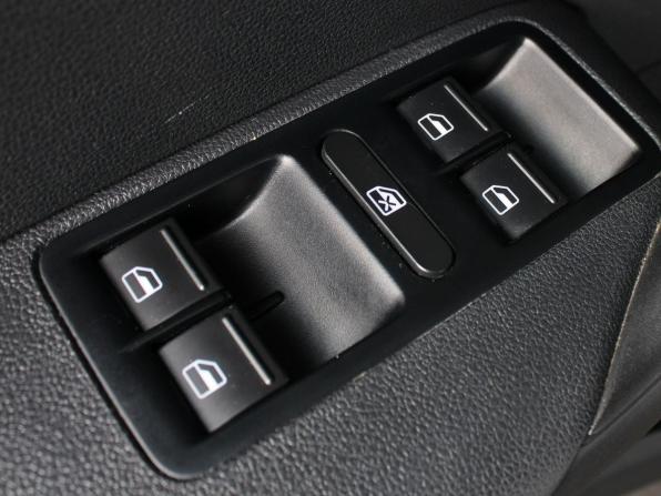 Volkswagen Polo V Рестайлинг с пробегом 2018 года, цена 1 400 000 рублей, 69555 км, седан, Автокод Объявления