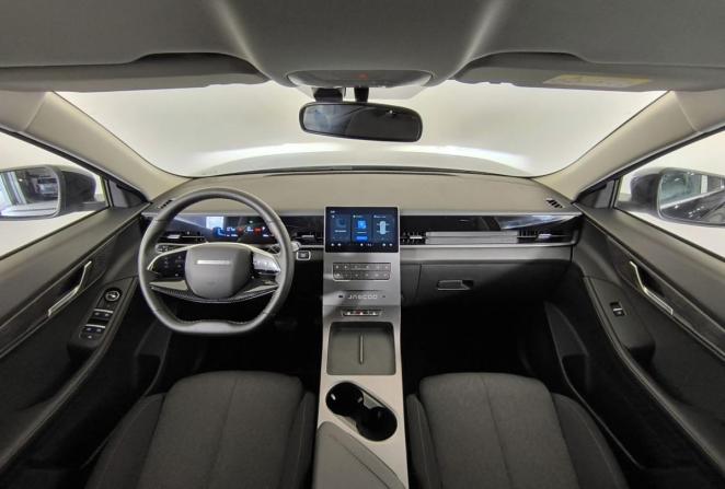 Jaecoo J6 с пробегом 2026 года, цена 2 120 000 рублей, 3439 км, внедорожник, Автокод Объявления