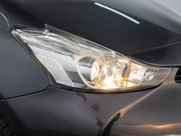 Toyota Prius Alpha I (ZVW40/41) Рестайлинг с пробегом 2015 года, цена 1 280 300 рублей, 201380 км, универсал, Автокод Объявления