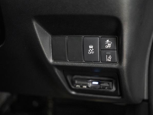 Honda Stepwgn V с пробегом 2015 года, цена 1 779 500 рублей, 124314 км, минивэн, Автокод Объявления