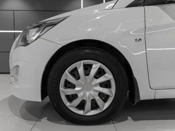 Hyundai Solaris I Рестайлинг с пробегом 2014 года, цена 745 000 рублей, 299030 км, седан, Автокод Объявления