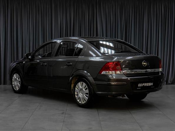 Opel Astra H Рестайлинг с пробегом 2010 года, цена 519 000 рублей, 246000 км, седан, Автокод Объявления