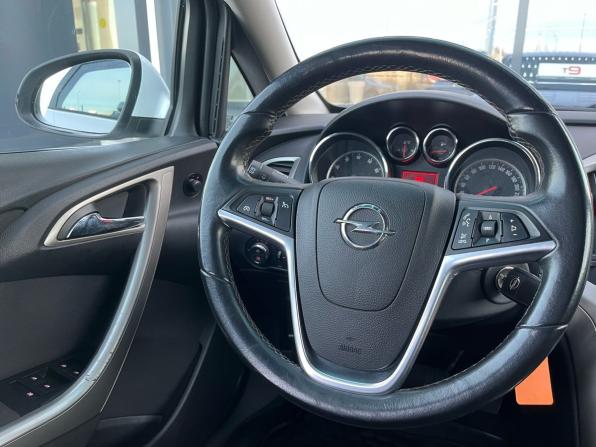 Opel Astra J с пробегом 2010 года, цена 630 000 рублей, 191000 км, хэтчбек, Автокод Объявления