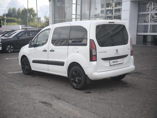 Peugeot Partner II Рестайлинг 2 с пробегом 2022 года, цена 1 675 000 рублей, 182506 км, компактвэн, Автокод Объявления