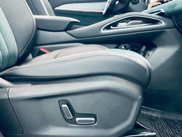 Geely Monjaro I с пробегом 2023 года, цена 2 980 000 рублей, 84000 км, внедорожник, Автокод Объявления