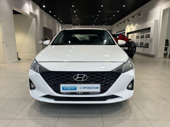 Hyundai Solaris II Рестайлинг с пробегом 2020 года, цена 995 000 рублей, 341485 км, седан, Автокод Объявления