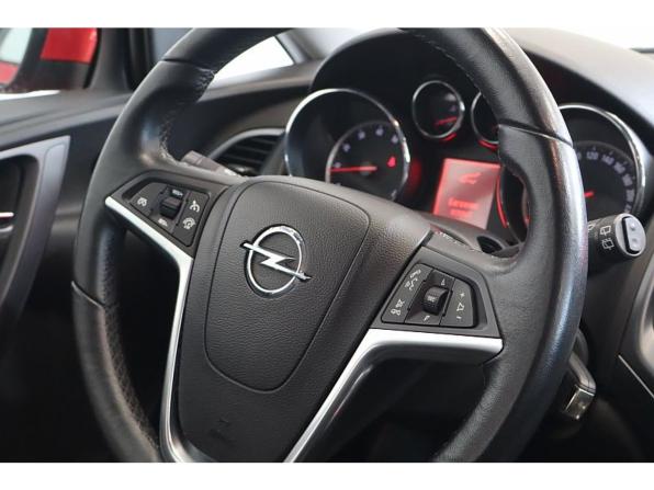 Opel Astra J Рестайлинг с пробегом 2012 года, цена 789 000 рублей, 102138 км, хэтчбек, Автокод Объявления