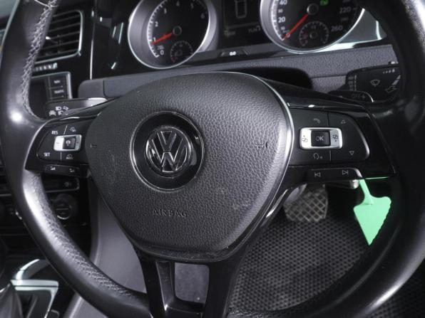 Volkswagen Golf VII с пробегом 2014 года, цена 1 330 000 рублей, 93330 км, универсал, Автокод Объявления