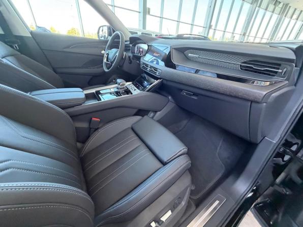 Audi Q6 с пробегом 2025 года, цена 7 290 000 рублей, 15 км, внедорожник, Автокод Объявления