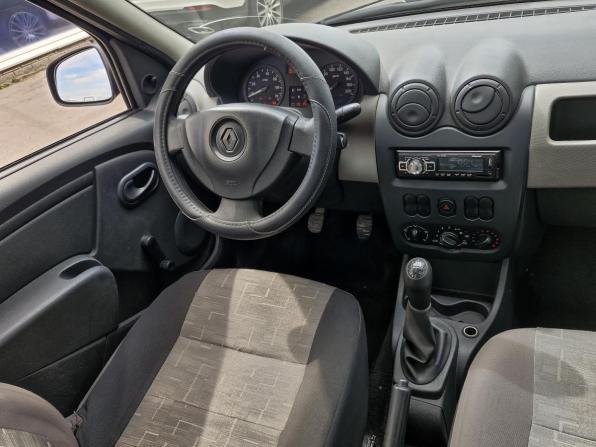Renault Logan I Рестайлинг с пробегом 2015 года, цена 320 000 рублей, 235422 км, седан, Автокод Объявления