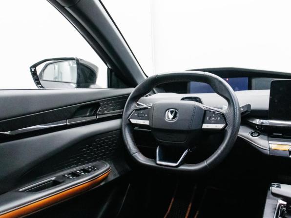 Changan UNI-V I с пробегом 2021 года, цена 2 072 000 рублей, 56455 км, лифтбек, Автокод Объявления
