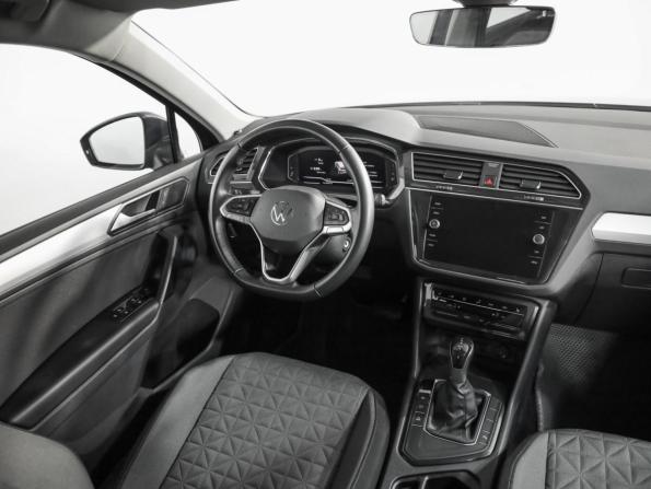 Volkswagen Tiguan II Рестайлинг с пробегом 2021 года, цена 2 599 000 рублей, 74476 км, внедорожник, Автокод Объявления