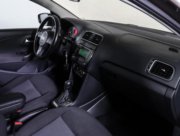 Volkswagen Polo V с пробегом 2014 года, цена 890 000 рублей, 190456 км, седан, Автокод Объявления