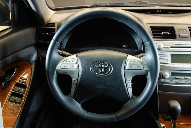 Toyota Camry VI (XV40) Рестайлинг с пробегом 2011 года, цена 1 239 000 рублей, 270638 км, седан, Автокод Объявления