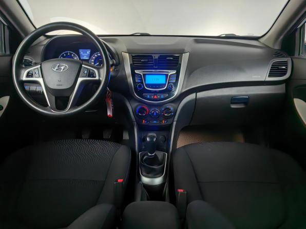 Hyundai Solaris I с пробегом 2014 года, цена 741 000 рублей, 179488 км, седан, Автокод Объявления
