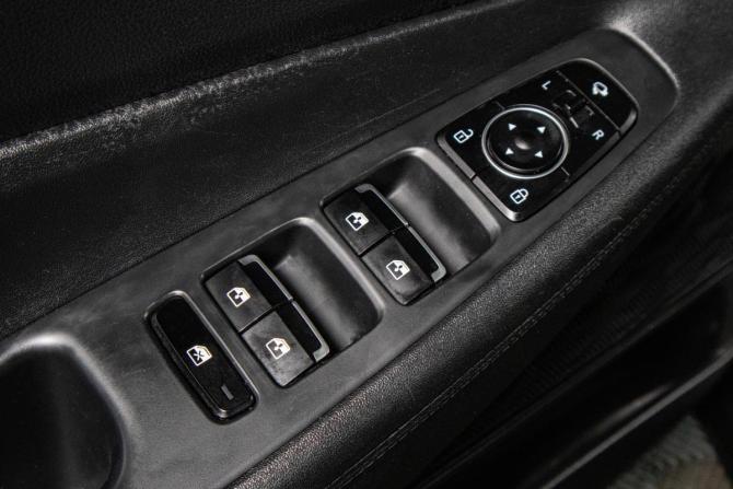 Hyundai Santa Fe IV Рестайлинг с пробегом 2022 года, цена 4 249 000 рублей, 52000 км, внедорожник, Автокод Объявления