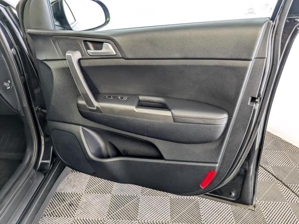 Kia Sportage IV Рестайлинг с пробегом 2021 года, цена 2 105 000 рублей, 167115 км, внедорожник, Автокод Объявления