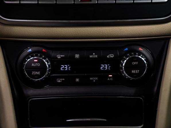 Mercedes-Benz GLA I (X156) Рестайлинг с пробегом 2019 года, цена 2 248 000 рублей, 171924 км, внедорожник, Автокод Объявления