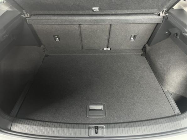 Volkswagen Tiguan II с пробегом 2018 года, цена 1 975 000 рублей, 142834 км, внедорожник, Автокод Объявления
