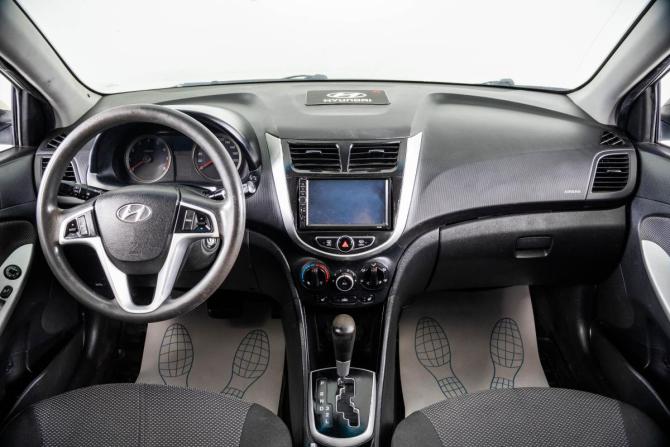 Hyundai Solaris I с пробегом 2012 года, цена 529 000 рублей, 255234 км, седан, Автокод Объявления