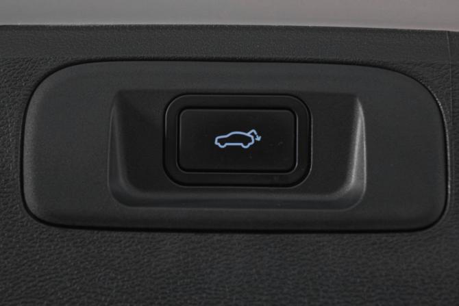 Geely Coolray I Рестайлинг с пробегом 2024 года, цена 2 049 000 рублей, 61000 км, внедорожник, Автокод Объявления