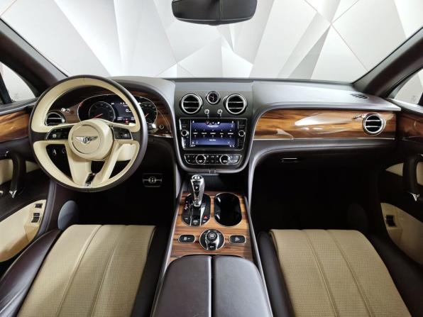 Bentley Bentayga I с пробегом 2018 года, цена 8 241 000 рублей, 108589 км, внедорожник, Автокод Объявления