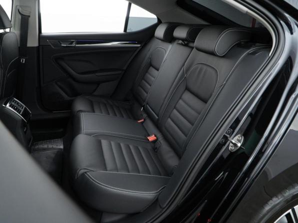 Skoda Superb IV с пробегом 2025 года, цена 4 249 055 рублей, 2936 км, лифтбек, Автокод Объявления