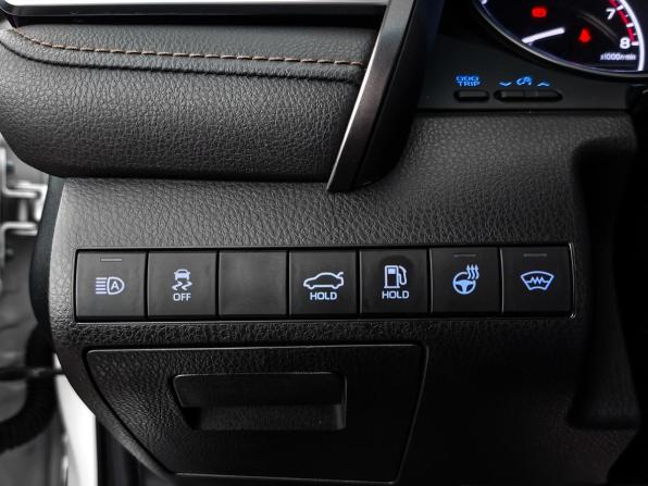 Toyota Camry VIII (XV70) с пробегом 2019 года, цена 2 360 000 рублей, 118650 км, седан, Автокод Объявления