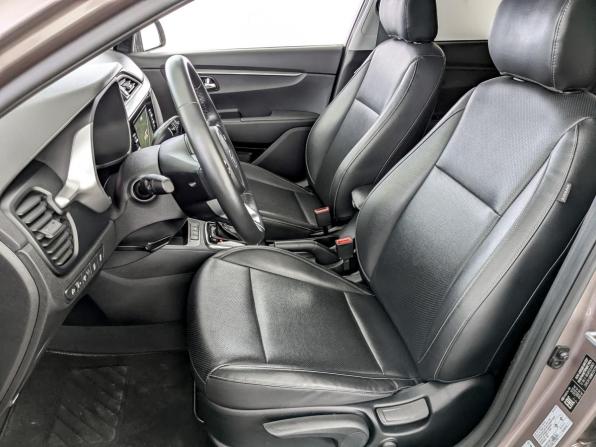 Kia Rio IV Рестайлинг с пробегом 2021 года, цена 1 665 000 рублей, 70404 км, седан, Автокод Объявления